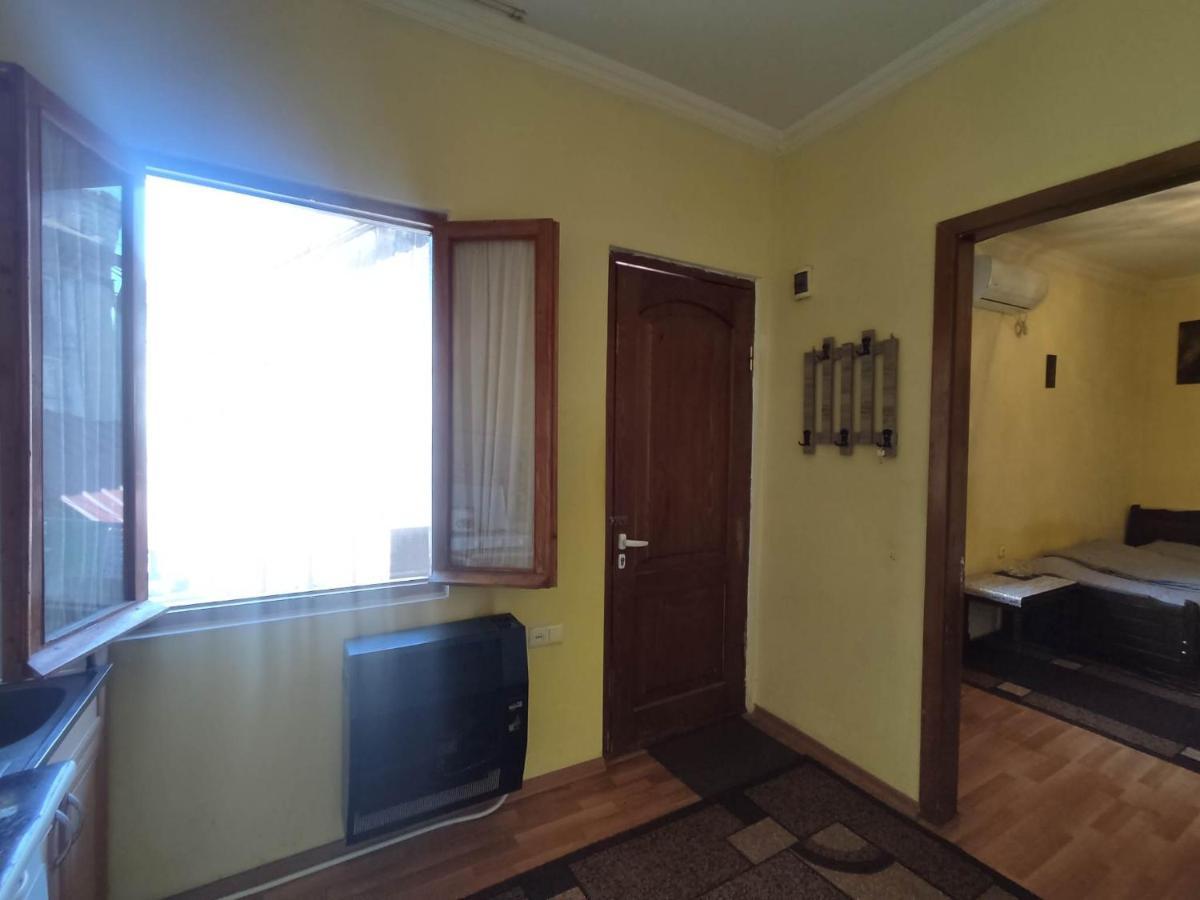 Edlen Apartment Tbilisi Exterior photo